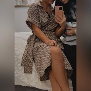 Elegant Wrap Dress in Black and Tan